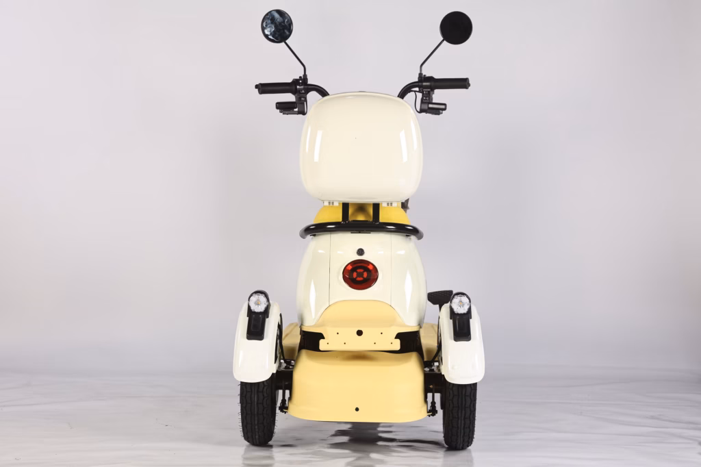 Electric tricycle T014 - electric-tricycle-leisure model, three-wheel EV, white background product photo, professional view